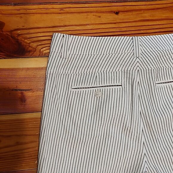 W by Worth High Rise Striped Shorts Brown/White Pleated with Pockets Size 10 - Picture 9 of 10